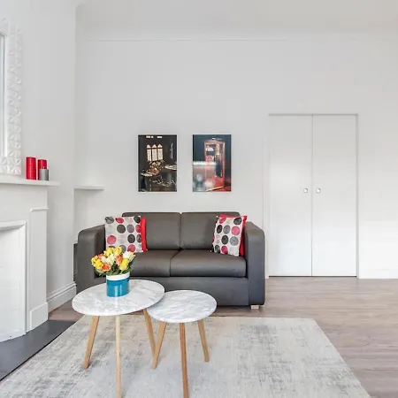 White Piccadilly Apartment London Exterior photo