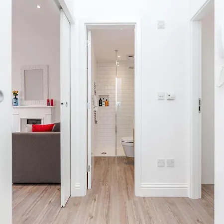 White Piccadilly Apartment London Exterior photo