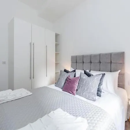 White Piccadilly Apartment London Exterior photo
