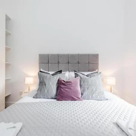 White Piccadilly Apartment London Exterior photo
